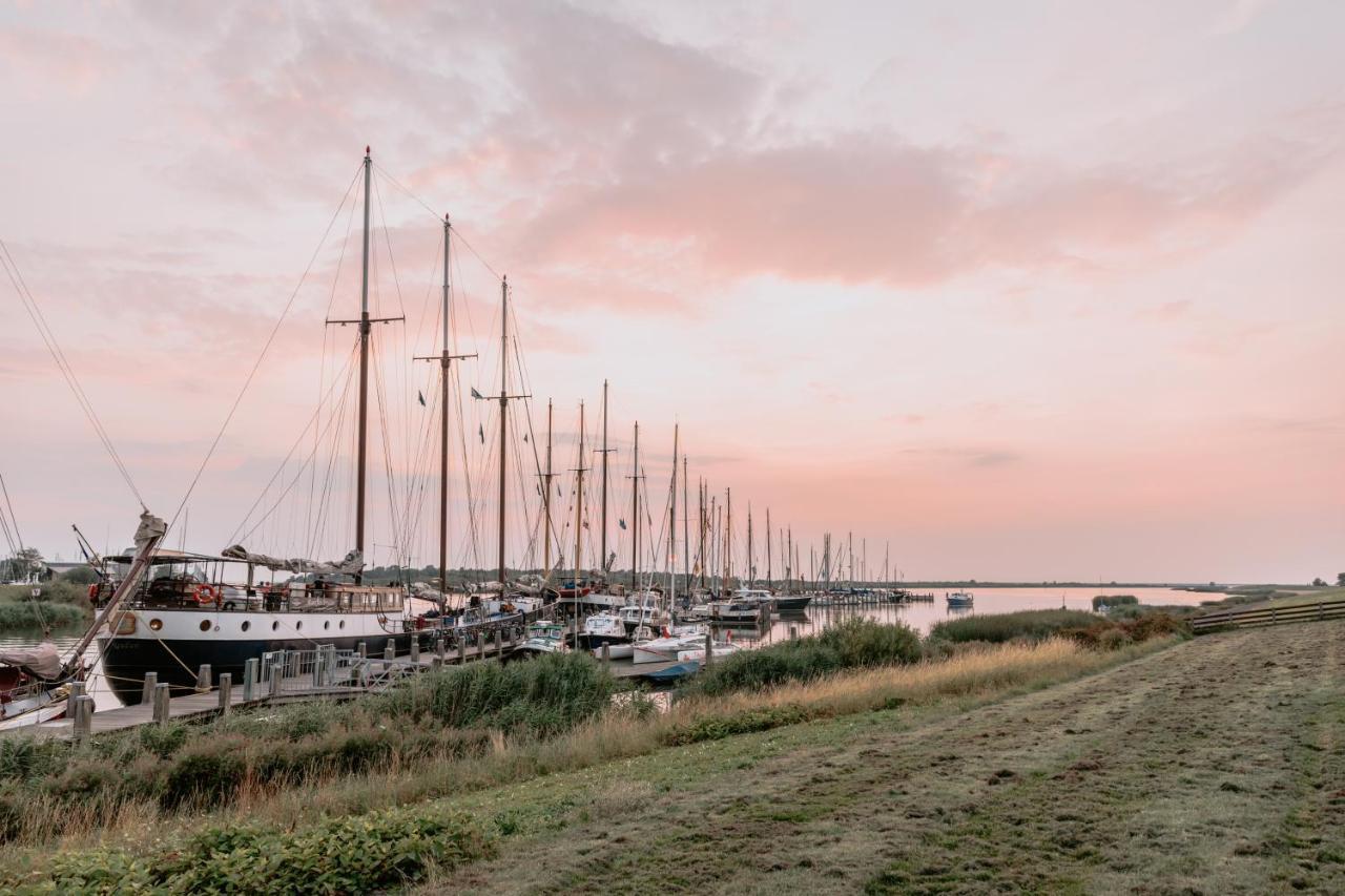 Stijlvol Appartement Op Strand Makkum Exteriér fotografie